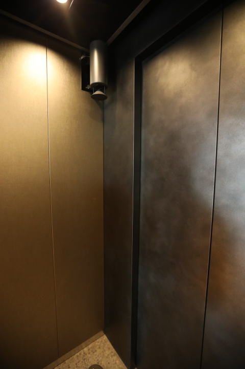 エレベーター　音響設備